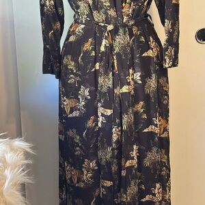 Black Safari Print Tie-Waist Women's Dress